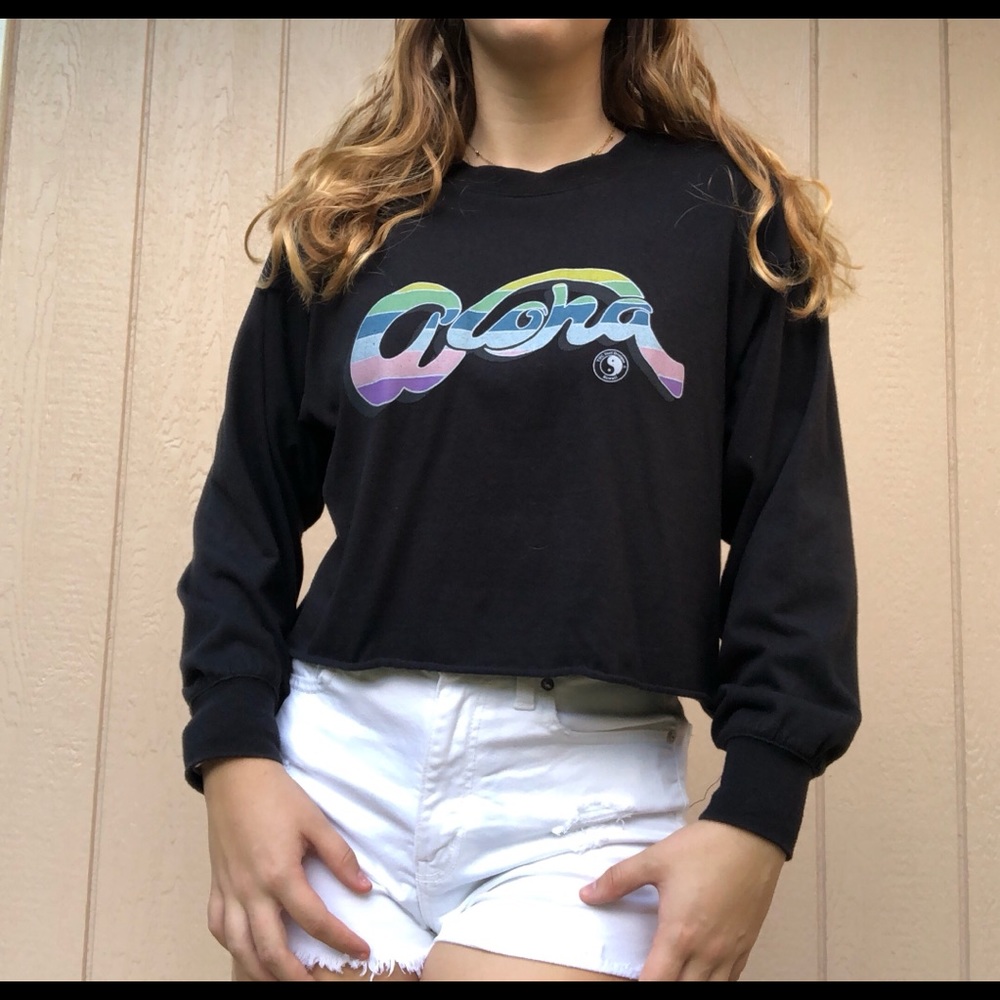 Hawai’i T&C Aloha Cropped Tee